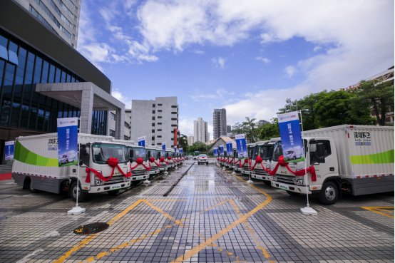 【宣傳通稿-終】支承環保大業、共筑綠色未來——江淮汽車首批51臺新能源商用車交付深圳支氏環保1613.png